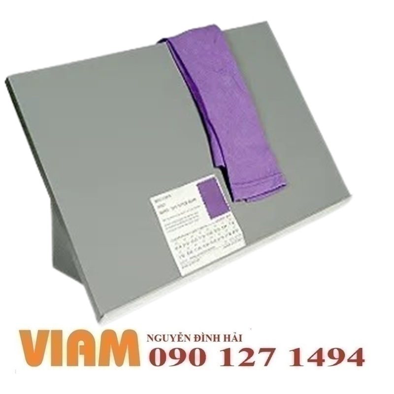 Tấm nghiêng 45 độ – Công cụ hỗ trợ kiểm màu